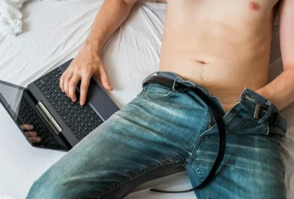 Thủ dâm là một hành động giúp nam giới tự thỏa mãn tình dục