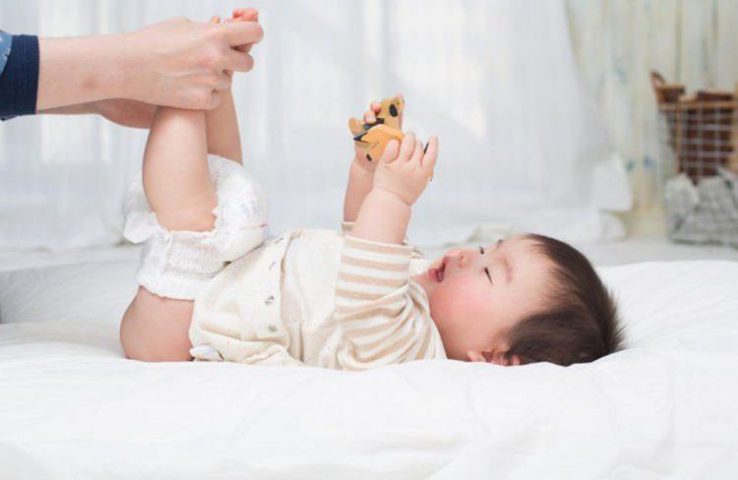 Môi trường ẩm ướt và hệ miễn dịch yếu làm tăng nguy cơ nhiễm nấm candida ở trẻ em