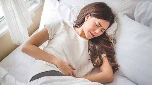 Rối loạn kinh nguyệt, kinh nguyệt không đều và thấy đau bụng hơn bình thường cảnh báo mắc nang naboth cổ tử.