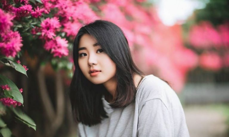 U xơ nội mạc không gây ra triệu chứng và thường được phát hiện ở nữ giới trong độ tuổi sinh sản.