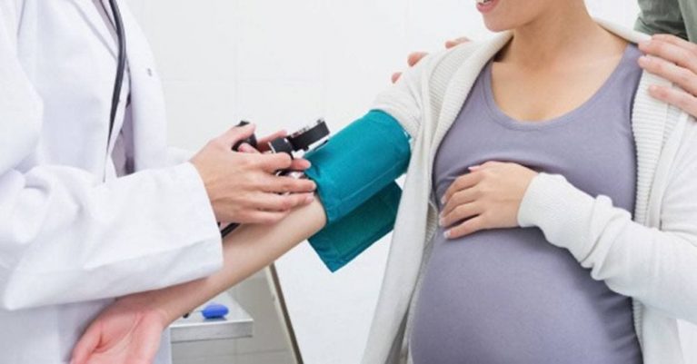 Sản phụ có huyết áp cao, tiền sản giật,... dễ bị sinh non