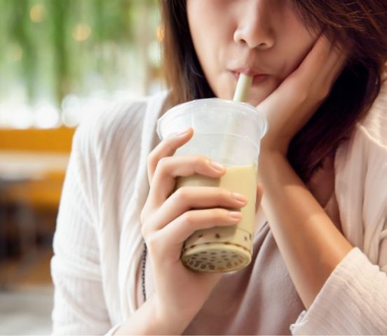 Uống trà sữa nhiều quá mức có thể ảnh hưởng xấu đến sức khỏe sinh sản